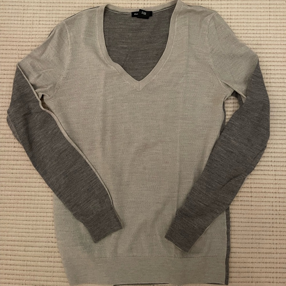 Club Monaco V-neck light sweater